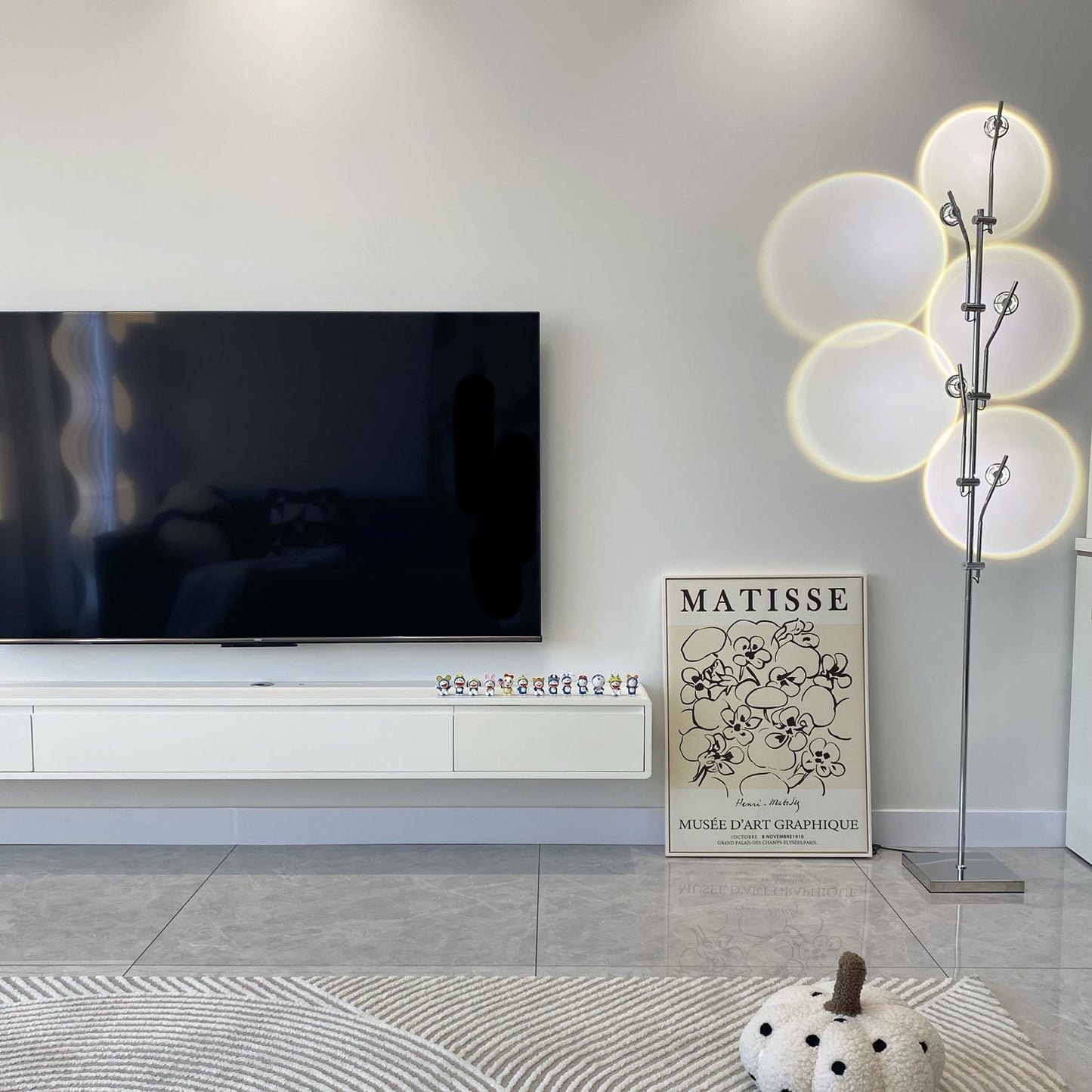 Wa Wa Floor Lamp with Integrated LED - Indoor Lighting Fixture