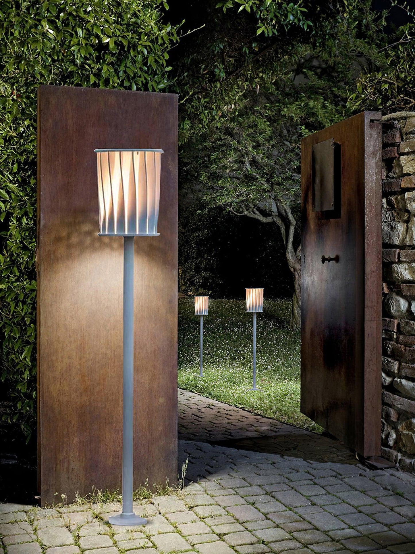 White Column Outdoor Light LED Waterproof Garden Lantern