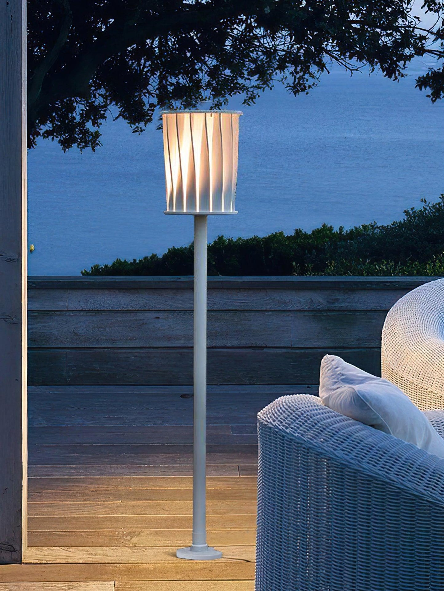 White Column Outdoor Light LED Waterproof Garden Lantern