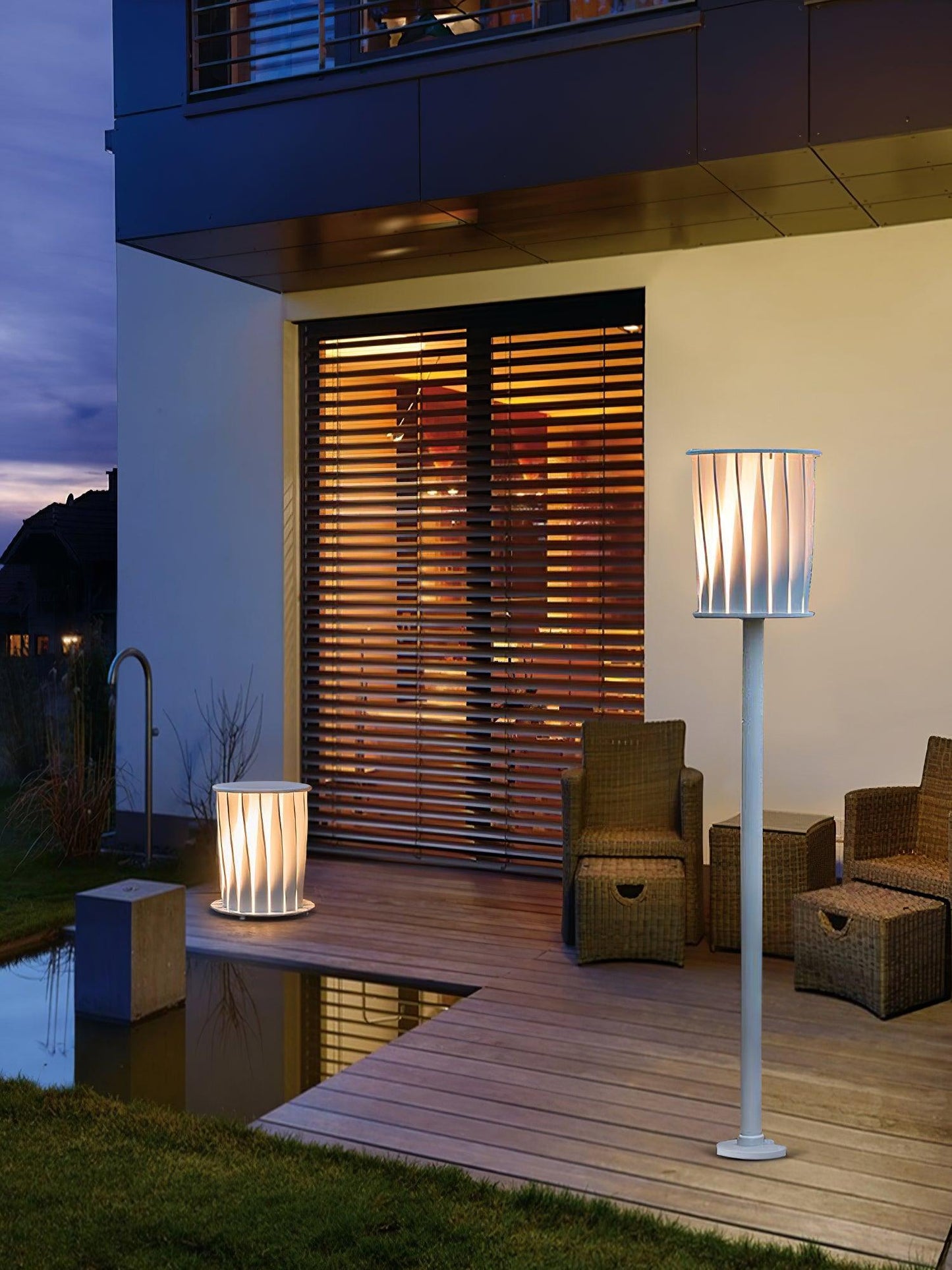 White Column Outdoor Light LED Waterproof Garden Lantern