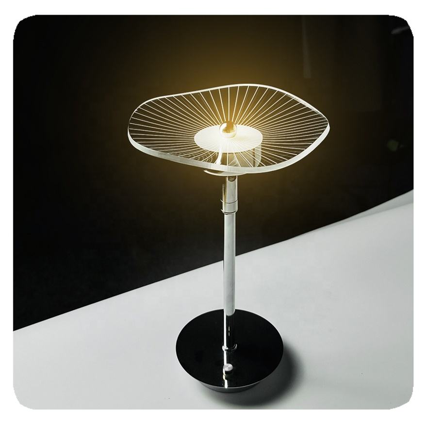 Moderne LED Table Lamp - Dimmable, Stylish Design, Energy Efficient