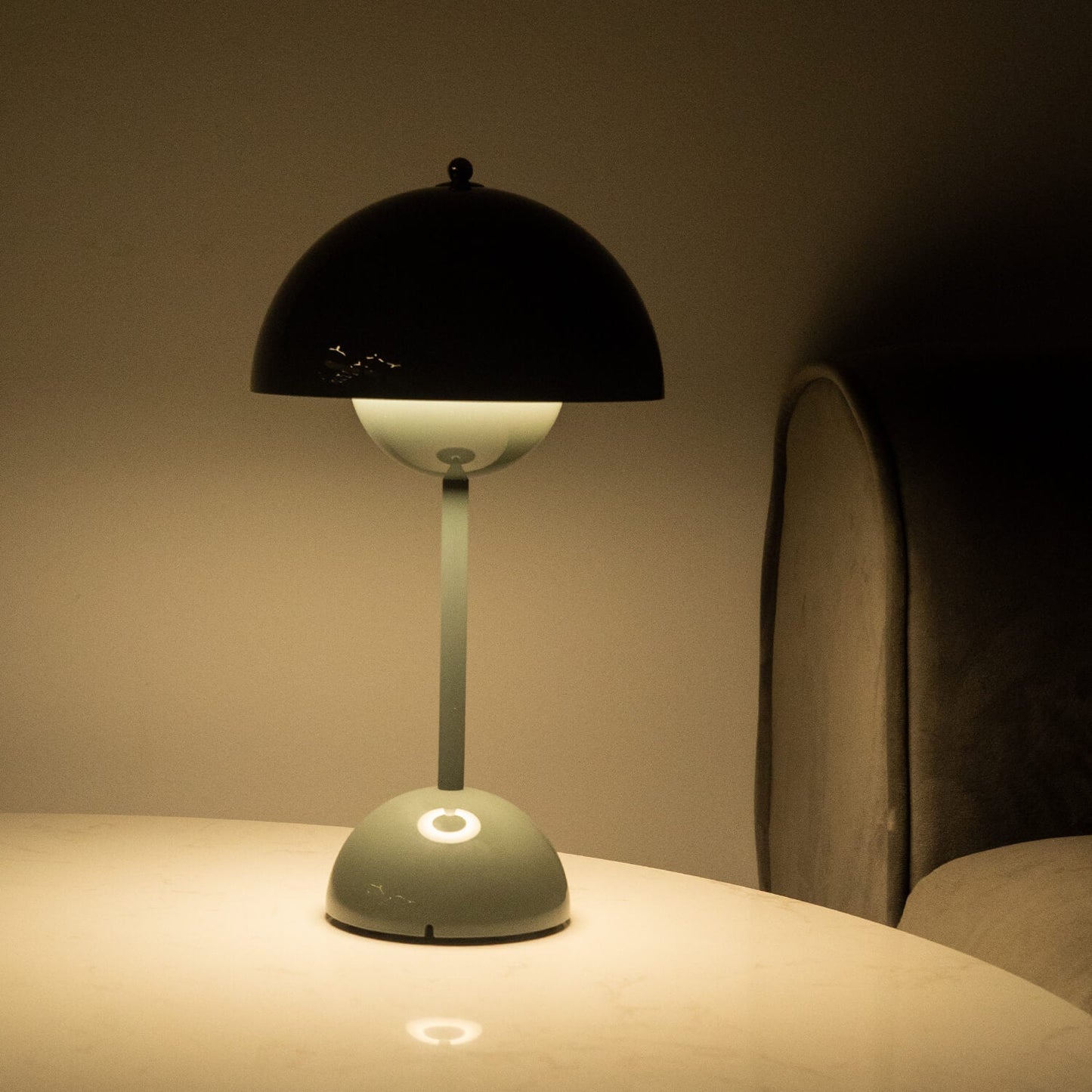 Aurora Cordless Table Lamp – Modern, Dimmable & Portable