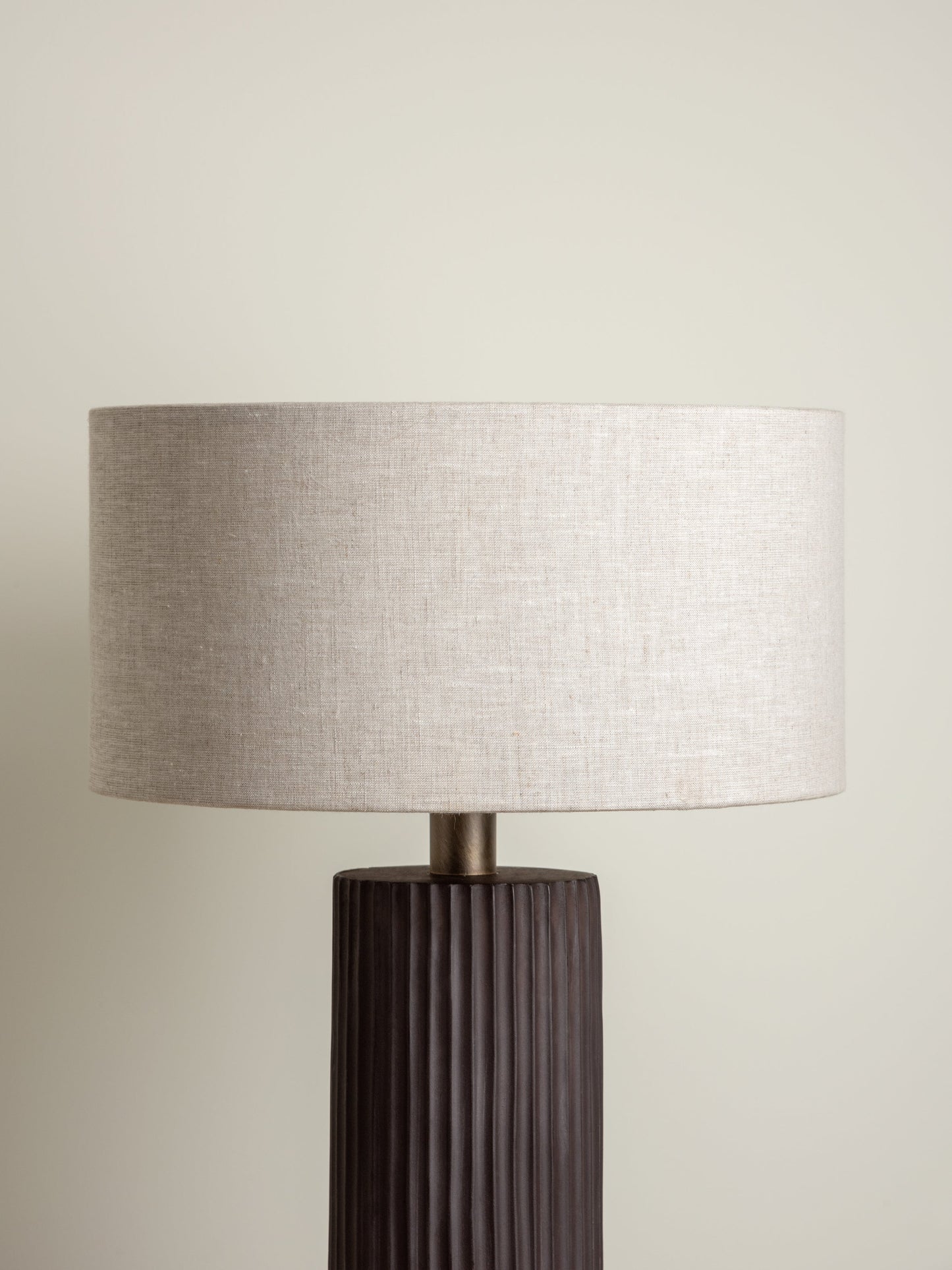 Nitara Ribbed Concrete Table Lamp – Modern Elegance in Design