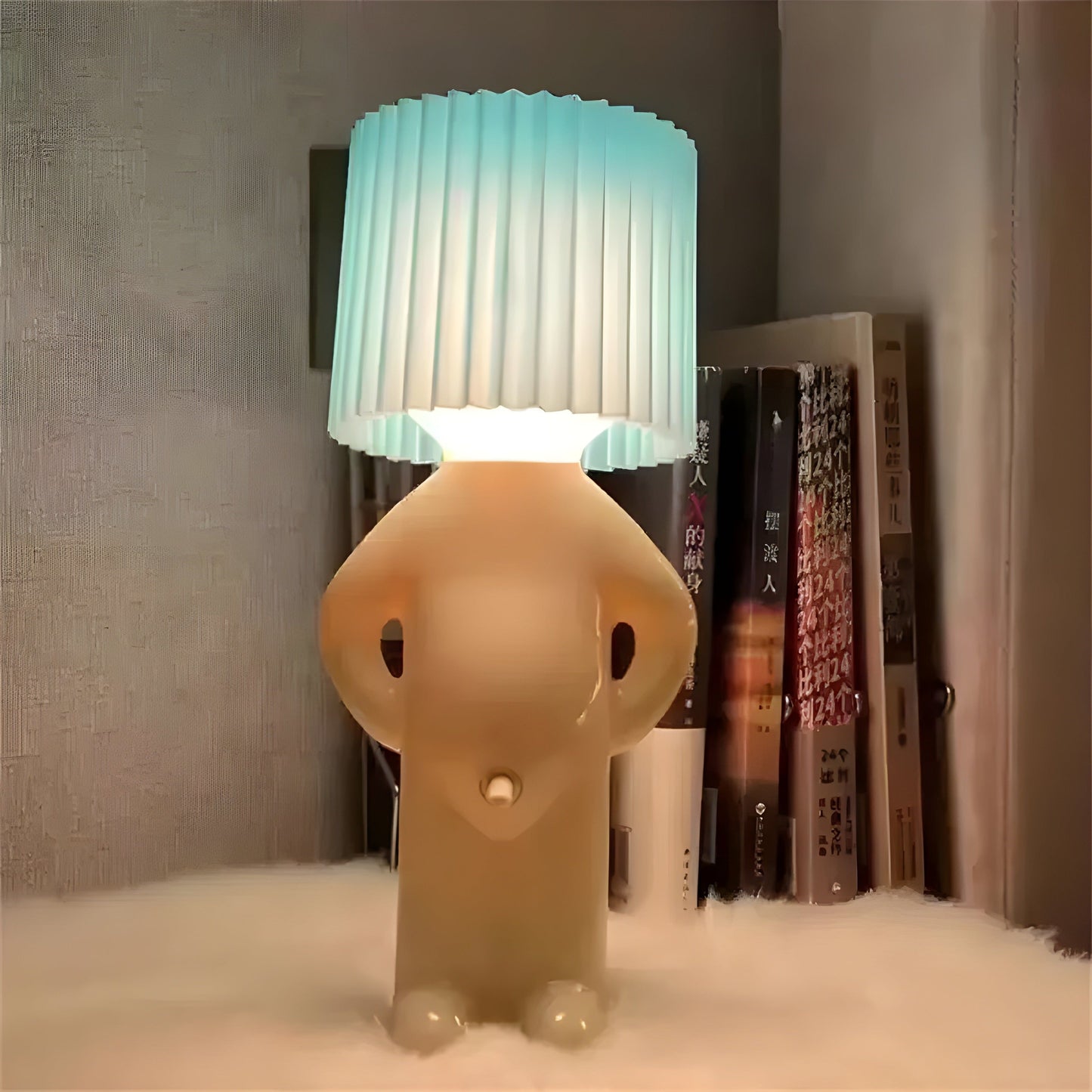 Frecher Junge Creative Table Lamp – Unique LED Lighting for Bedroom and Living Room