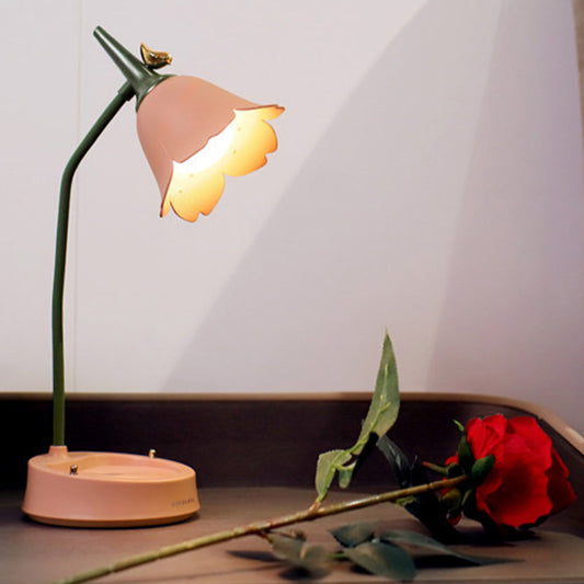 Flicker Desk Lamp | Charming LED Lighting | Energy Saving
