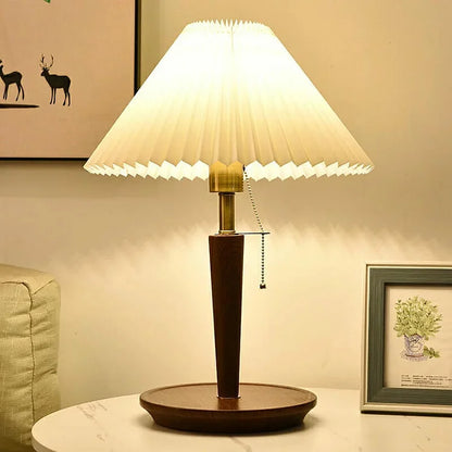 Classic Pleated Wood Table Lamp – Timeless Elegance with Modern Lighting