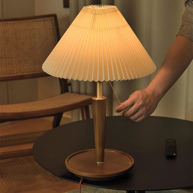 Classic Pleated Wood Table Lamp – Timeless Elegance with Modern Lighting