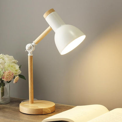 Nordic Wood Desk Lamp – Minimalist and Elegant Lighting