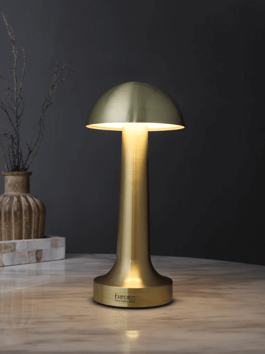Vintage LED Rechargeable Outdoor Light – Dimmable & USB-C