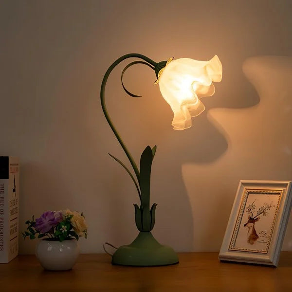 Vintage Adjustable Flower Table Lamp - Timeless Elegance with Functional Design