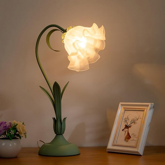 Vintage Adjustable Flower Table Lamp - Timeless Elegance with Functional Design