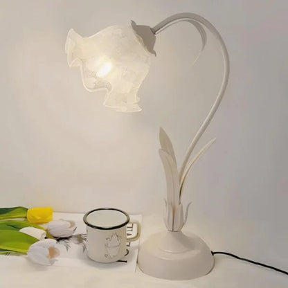 Vintage Adjustable Flower Table Lamp - Timeless Elegance with Functional Design