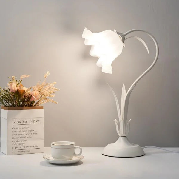 Vintage Adjustable Flower Table Lamp - Timeless Elegance with Functional Design