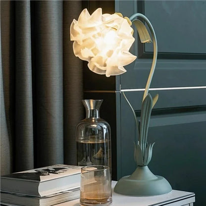 Vintage Adjustable Flower Table Lamp - Timeless Elegance with Functional Design