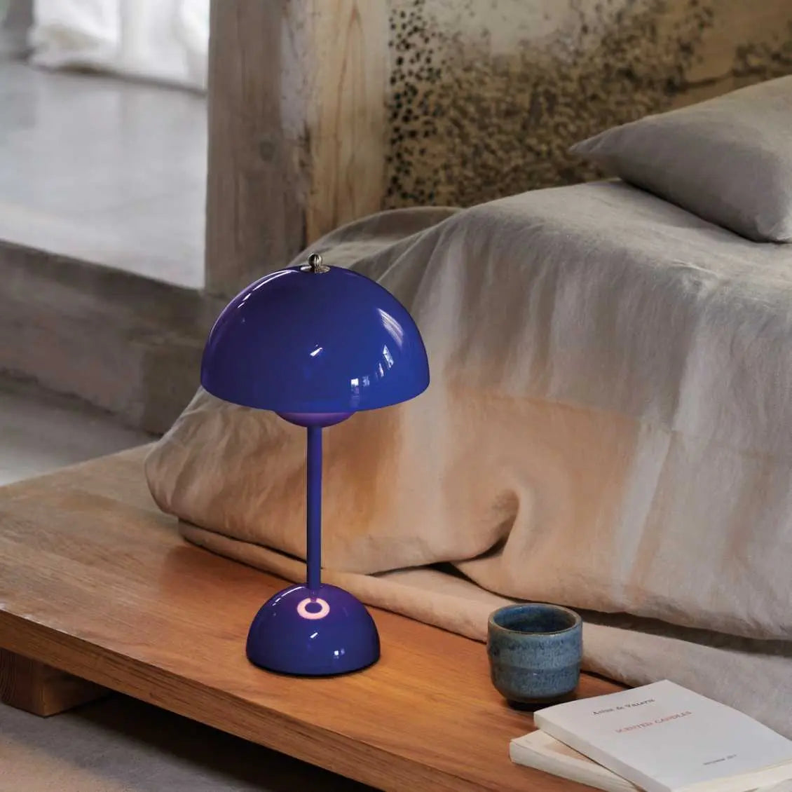 Lunaire LED Table Lamp for Modern Atmosphere Design